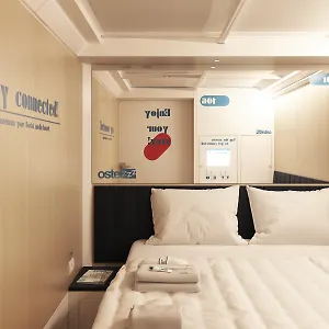  Hostel Ostelzzz Ιταλία