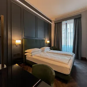 Impero 4*, Cremona Italia